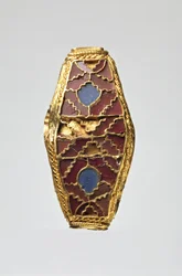 Perla lenticolare a quattro lati